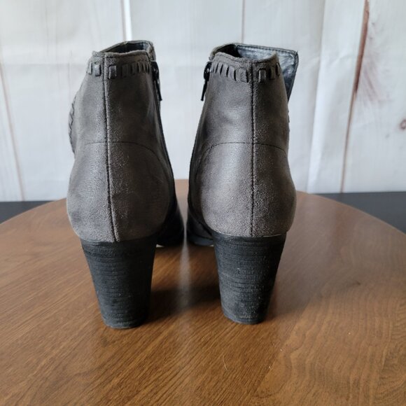 Zigi Soho Halyn Chelsea Block Heel Booties, Sz 9.5, Western/Cowgirl/Boho Ankle B - Picture 6 of 15